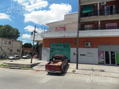 Local - El Jaguel