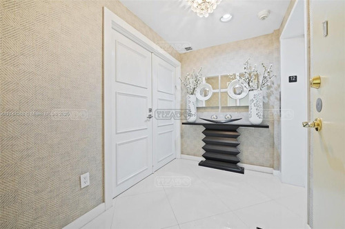 Departamento En Venta En Bal Harbour, Miami, Florida