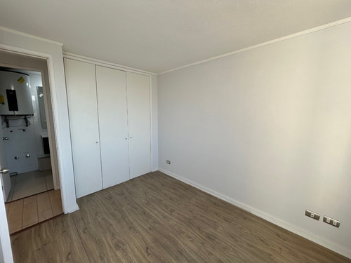 Metro Departamental- Primera Av. 1336; 2d+1b+1est+bod; Codjc