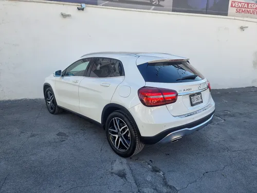 Mercedes-Benz Clase GLA 1.6 200 Cgi Sport At