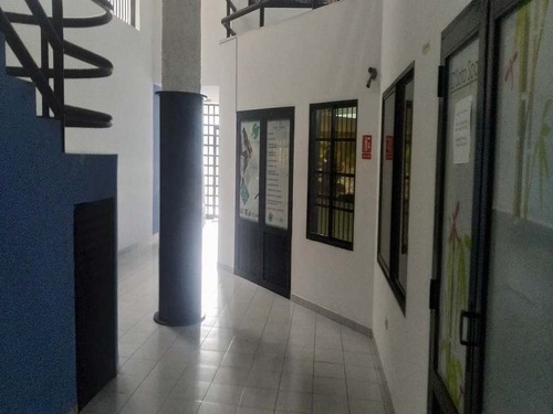 Oficina En Alquiler Av Bicentenario