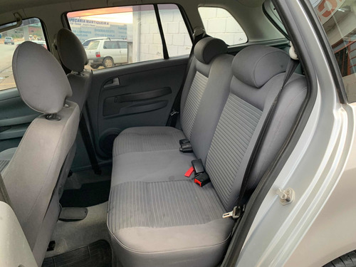 Imagem 11 de 15 de Volkswagen Spacefox 2010 1.6 Sportline Total Flex 5p