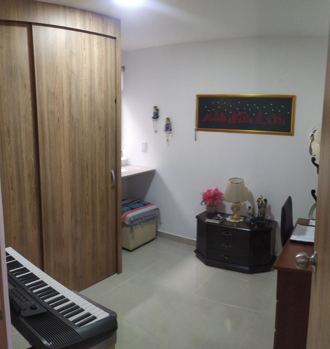 Apartamento Cuarto Piso En Venta En La Ceja ( Barrio La Santa Cruz)