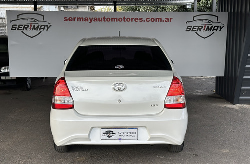 Toyota Etios 1.5 Sedan X