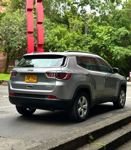 Jeep Compass 2.4 4X2 Longitude At