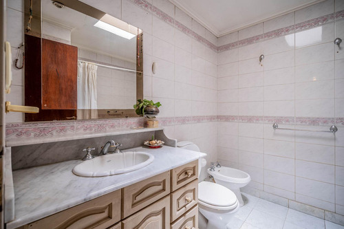 Casa En Venta De 3 Dormitorios Con Pileta En Ciudad Evita