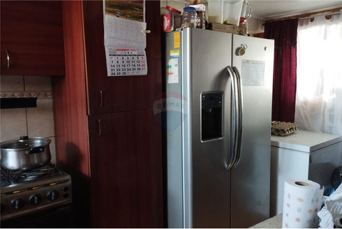 Imagen 8 de 11 de Casa 2 Pisos En Venta Pudahuel 4d 2b Santiago