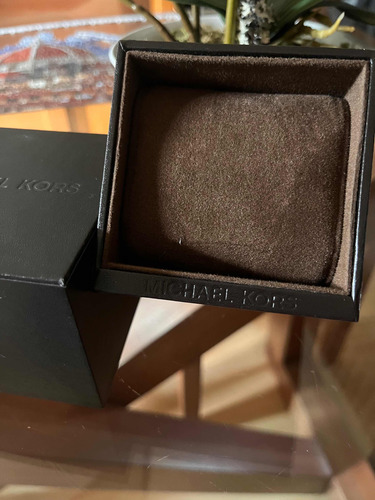 Michael Kors (Usado)