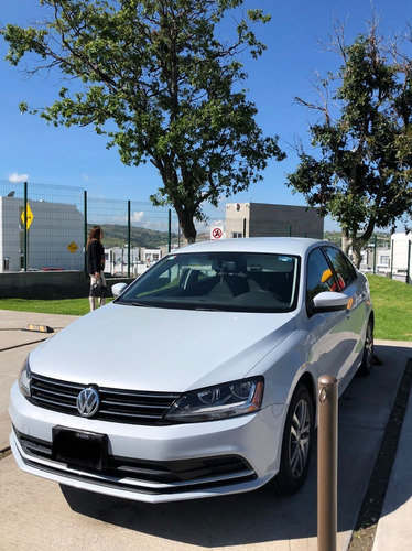 Imagen 1 de 14 de Volkswagen Jetta Trenline 2.5 Std