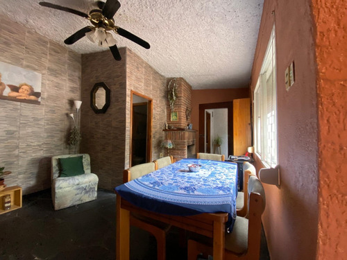 Venta. Pinar Sur. Casa 2 Dormitorios. 2 Baños. Hermoso Jardín. Sobre Asfaltada