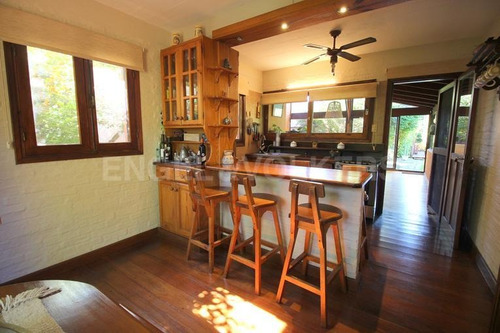 Imagen 8 de 15 de Cálida Casa En Parque Miramar A La Venta