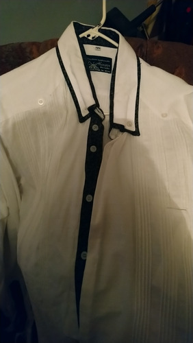 Guayabera Alonzo Muy Bonita