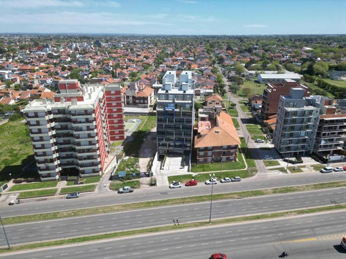 Imagen 23 de 27 de Venta - Departamento 2 Ambientes - Frente Al Mar - Cochera Y Baulera - Tromarco Norte