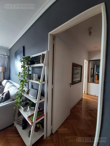 Imagen 4 de 16 de 3 Ambientes Apto Profesional O Vivienda - Piso Alto Con Mucha Luz Y Sol.