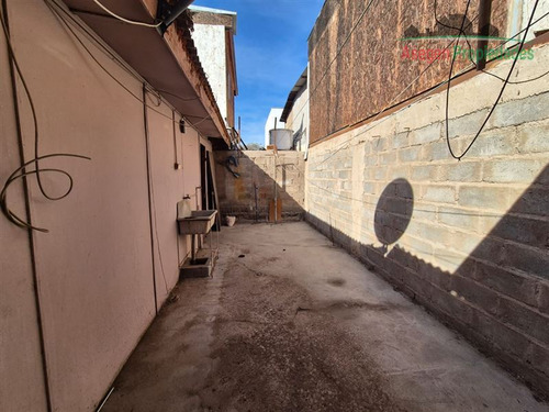 Casa En Venta De 4 Dorm. En Copiapó