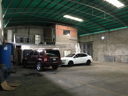 Imagen 8 de 14 de En Venta O Alquiler 715 M2. Galpón Con Oficinas, Exhibición, Av. Bella Vista