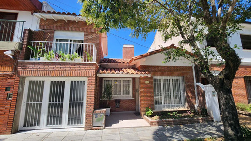 Venta Casa En Olivos Golf,  Excelente Ubicacion