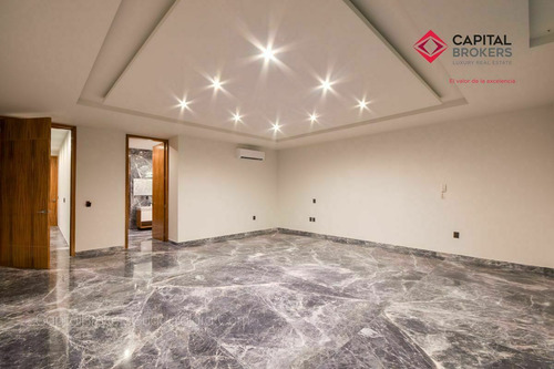 Mansión De Súper Lujo En Venta En Ayamonte Zapopan Zona Bajío Guadalajara
