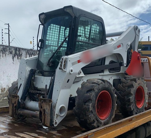 Mini-carregadeira Bobcat S850 Ref.180061