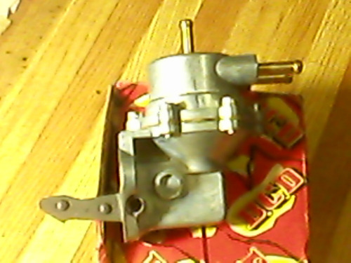 Imagen 3 de 5 de Bomba De Gasolina Renault Fuego Tl -r 12 L-tl-ts--r 18-l-gtl
