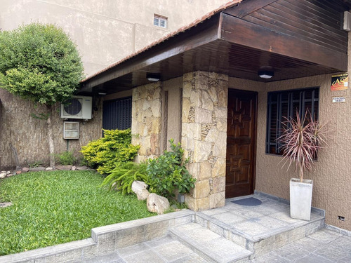 Imagen 4 de 30 de Casa En Venta - 5 Amb. - Ramos Mejia Sur -