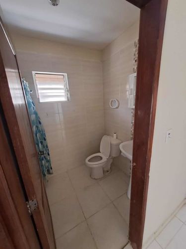 Imagen 6 de 25 de Apartamento En Venta, Res. San Isidro Labrador