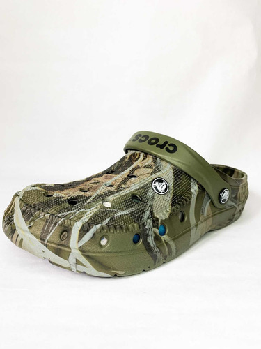 Imagen 1 de 3 de Cholas Zuecos Crocs Camuflaje