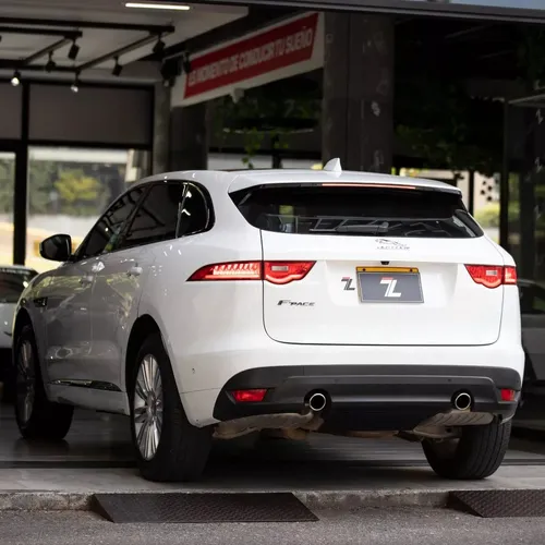 Jaguar F-PACE 3.0L V6 S/C R-Sport 3.0