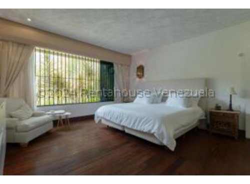 #24-23325 Exclusivo Apartamento En Colinas Del Tamanaco