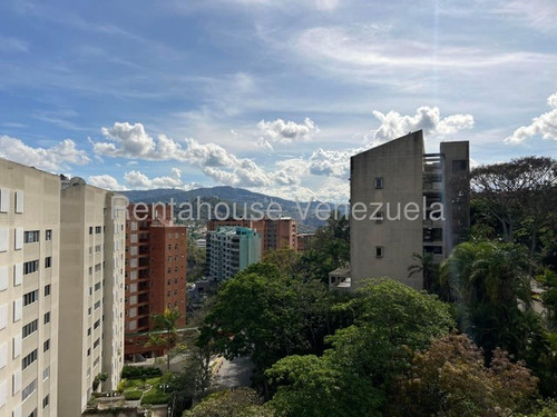 Penthouse Con Anexo En Venta En Las Esmeraldas 25-22603 Cs