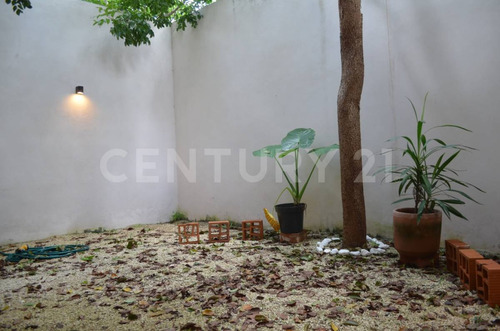 Town House En Venta - Fraccionamiento Montebello