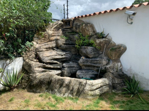 Imagen 5 de 20 de Hermosa Casa Remodelada, Amplia Y Segura, En Excelente Zona 04241665720