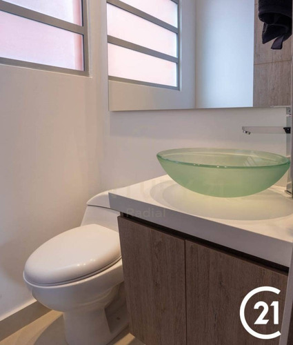 Imagen 15 de 29 de Venta Apartamento Loma Los Mesa Envigado