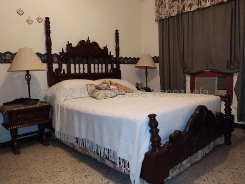 Imagen 8 de 14 de Casa En Venta Urbanización Los Rauseos El Limón 22-16380 Dc