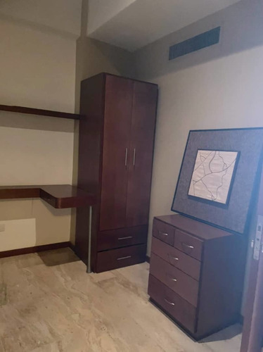 Imagen 18 de 20 de Las Mercedes Apartamento Altamente Moderno