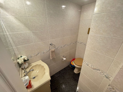 Imagen 20 de 29 de Departamento Con Balcón Y Cochera En Ramos Mejía
