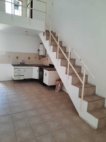 Imagen 6 de 19 de Venta De Local Más Loft