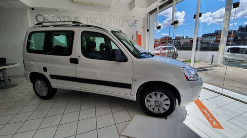 Imagen 2 de 15 de Berlingo Multispace Hdi 92 Xtr