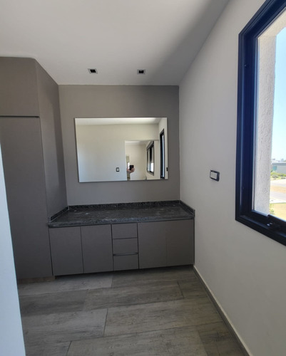 Imagen 4 de 30 de La Cascada Country Golf, Casa En Venta, 3 Dormitorios, 3 Baños, Cochera Para 3