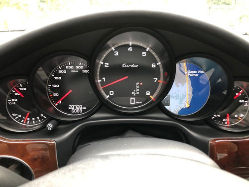 Imagen 14 de 18 de Porsche Panamera Turbo V8 551 Cv