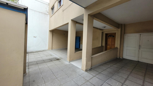 Venta De Edificio Sobre Calle Alem Al 700, Morón