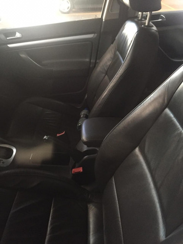 Volkswagen Jetta 2.5 170 Cv 4p