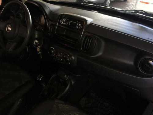 Imagem 9 de 15 de Fiat Mobi Like 1.0 Flex 4p 2018