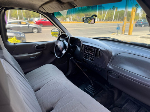 Ford Lobo F-150 Cabina Regular Xl T/m Plata 1999