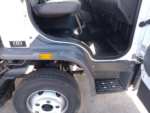 Imagen 5 de 6 de Mercedes Benz Accelo