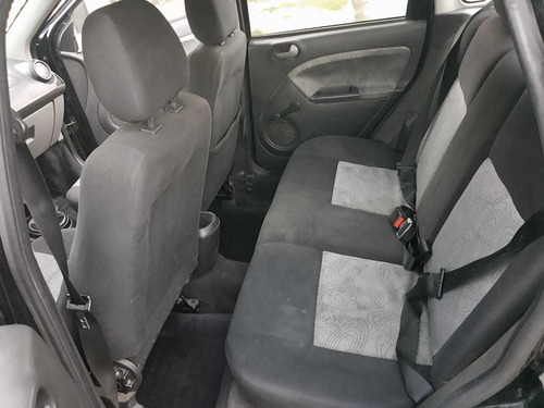 Ford Fiesta Max 1.6 Ambiente