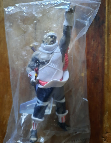Naruto, Sasuke, Minato Y Killer Bee Set De 4 Figuras + Pines (Usado)