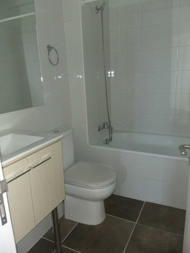 Arriendo Depto 3 Dorm. Gasto Comun Incluido (83156)