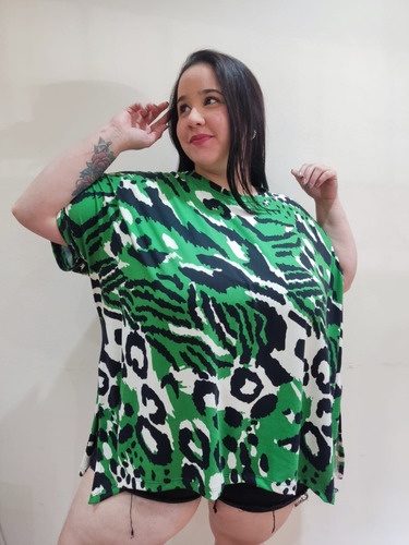 Remeron Oversize Modal Con Tajo Talle Especial Mujer