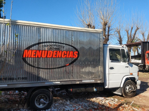 Imagen 9 de 9 de Mercedes Benz 710